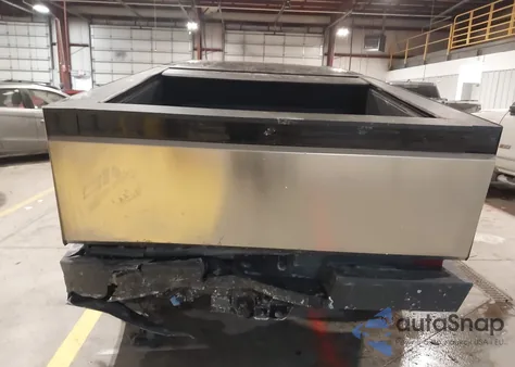 2025 Tesla Cybertruck All-Wheel Drive z USA, uszkodzony, nr VIN 7G2CEHED8SA070952